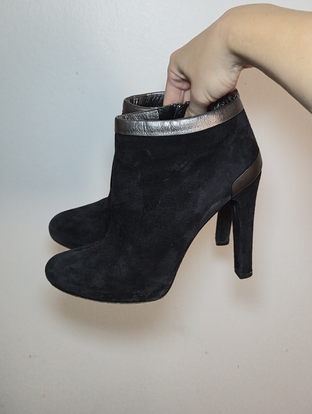 Vintage Fendi Black Suede High-Heel Ankle Boots with Metallic Trim 39 - Picture 15 of 16